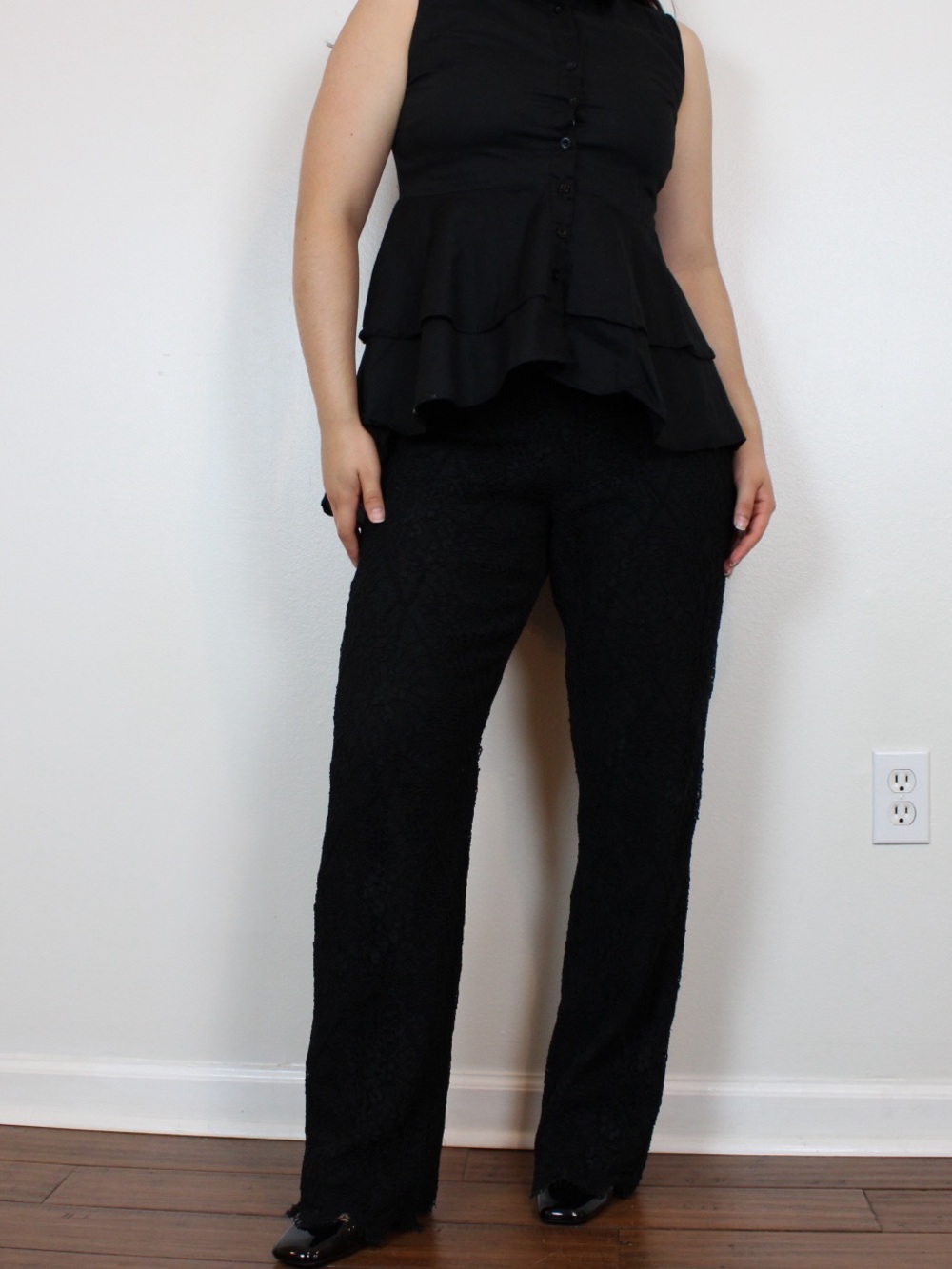 Vintage 90s Dana Buchman Black lace high waist straight leg pants. Size 6